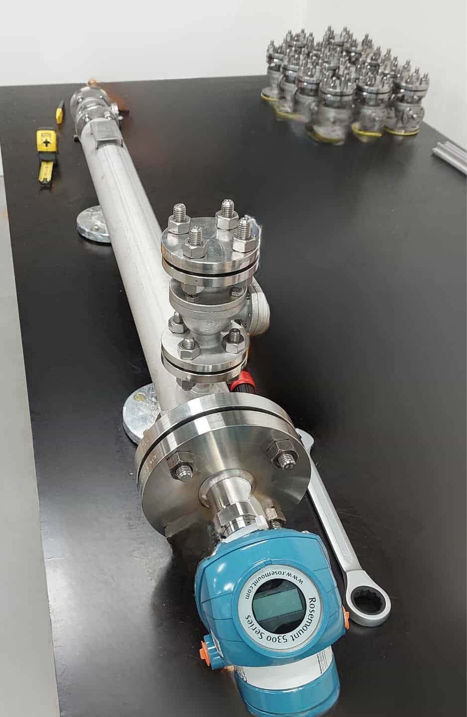 refinery hungary level gauges 2