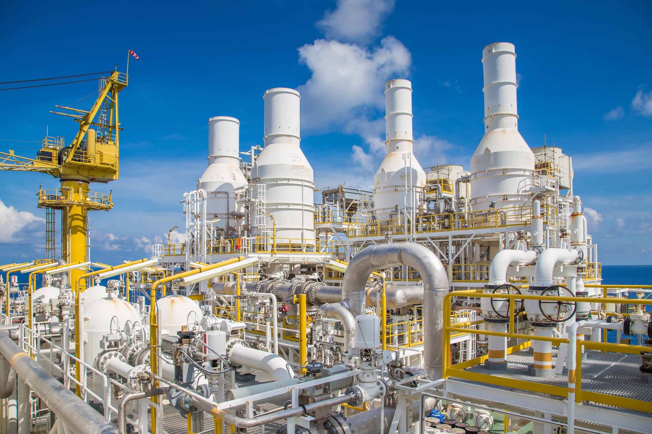 refinery hungary level gauges 6